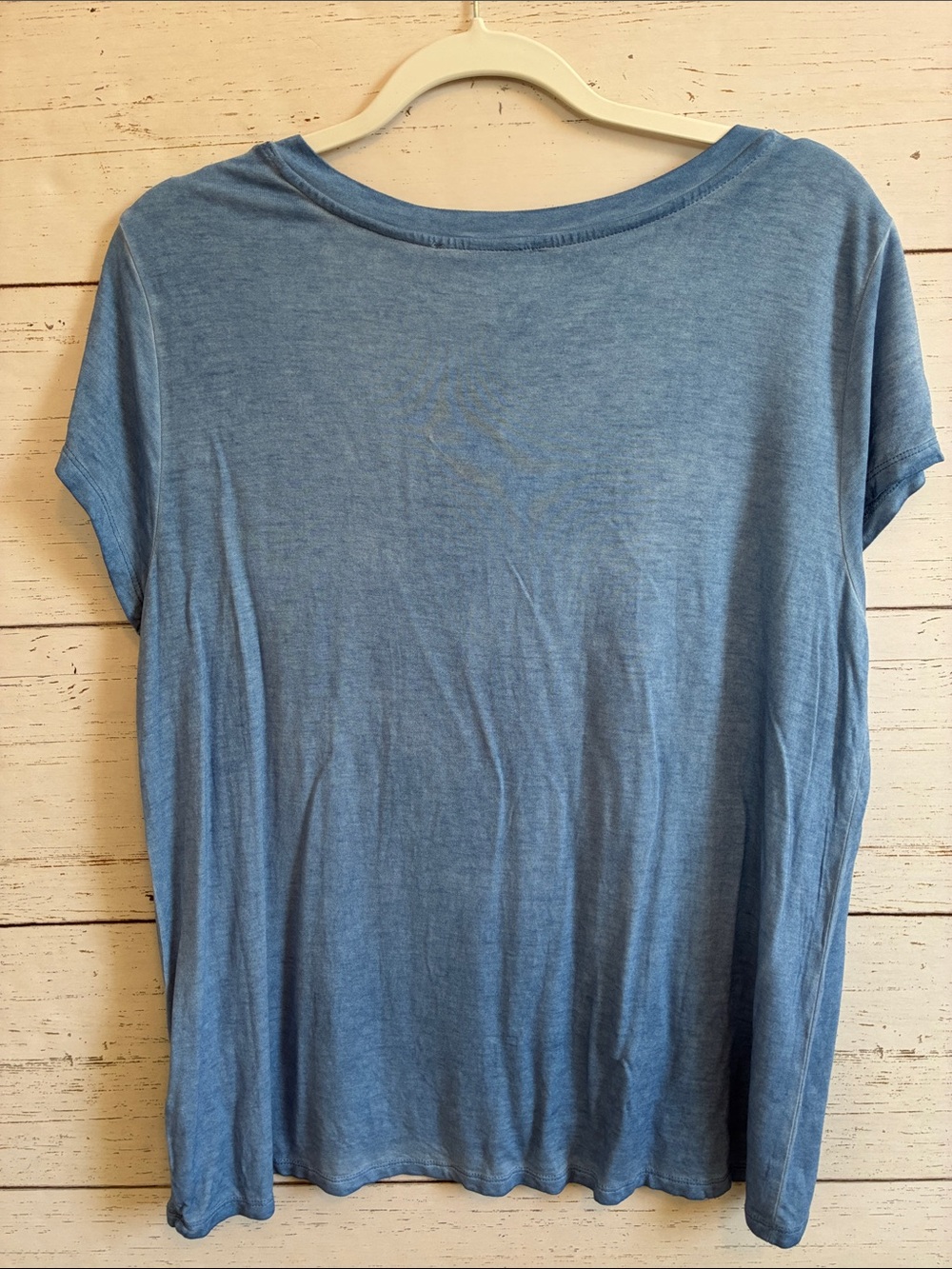 Jane & Delancey Blue V Neck Lightweight T-Shirt, size L, NWT - Picture 5 of 10
